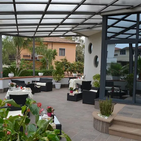 Tafuri Hotel 3*